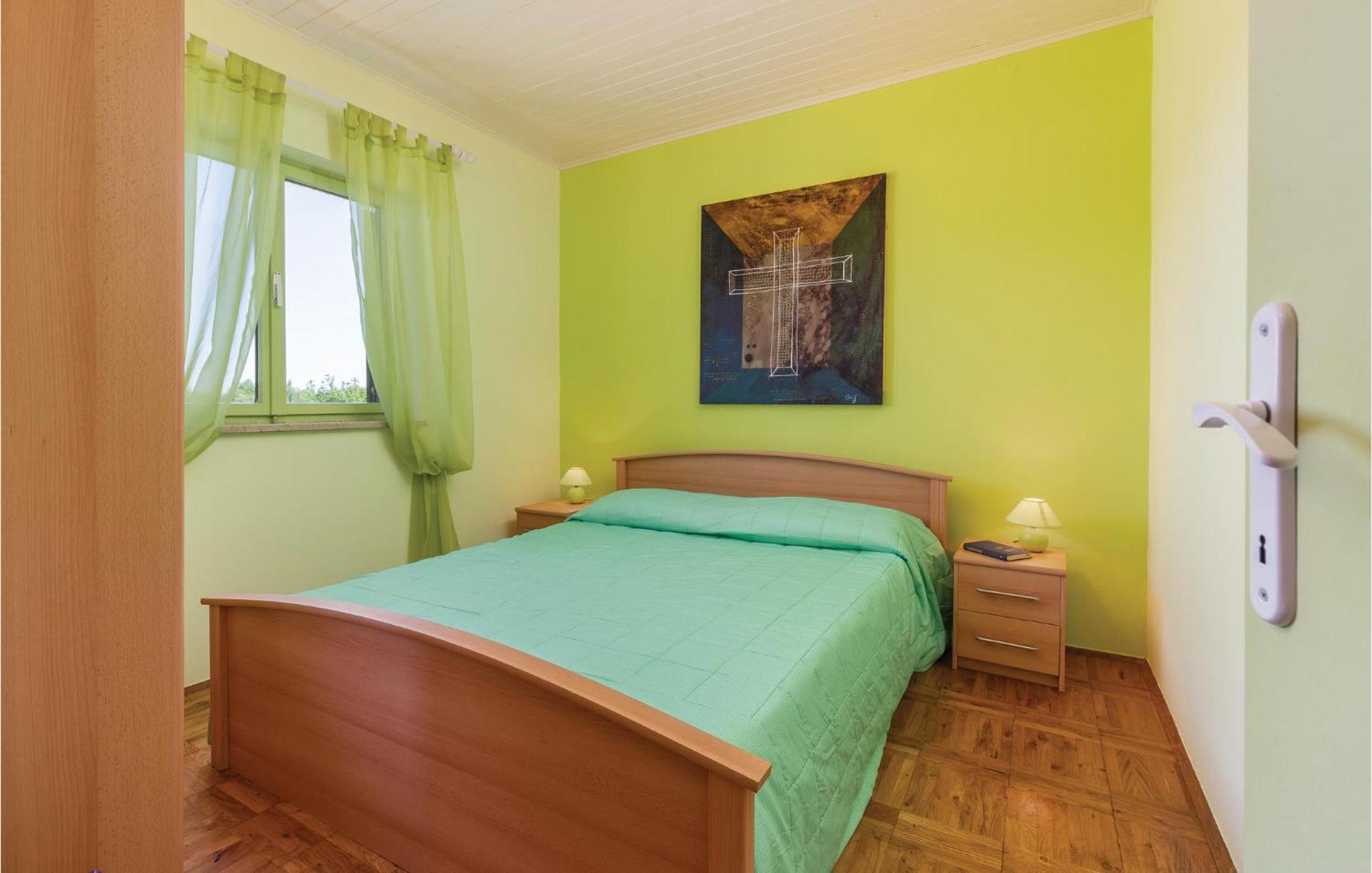 Cozy Apartment In Tar With House Sea View Tar-Vabriga 외부 사진