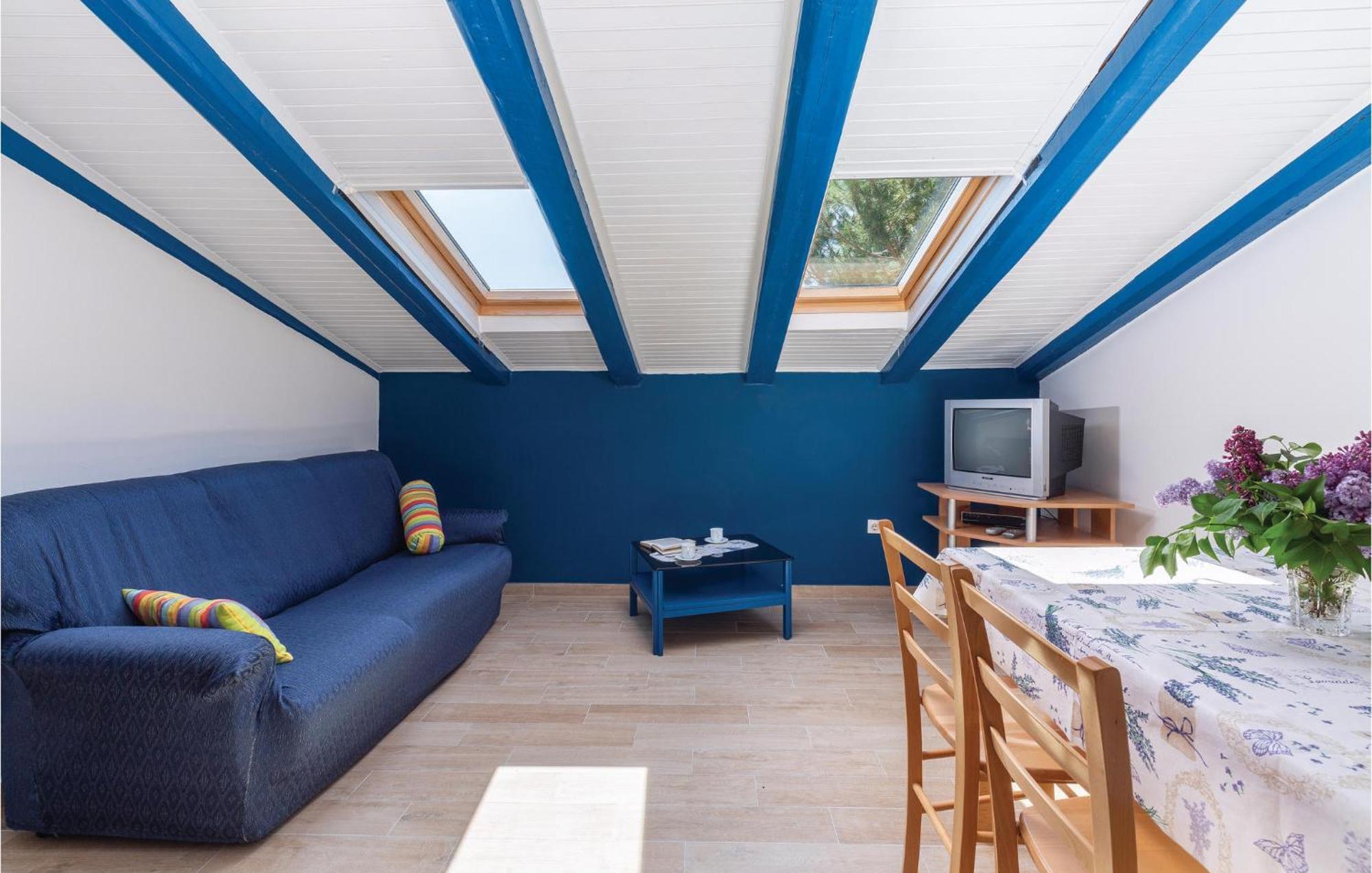Cozy Apartment In Tar With House Sea View Tar-Vabriga 외부 사진